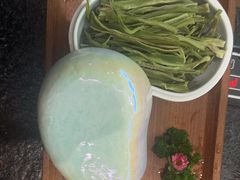 -得意咚瓜·顺德鱼生·冬瓜火锅(深圳首店)