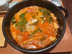 -银米·云南传统过桥米线(双廊黑金冠店)
