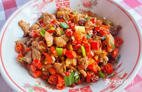 Chopped Red Chili Stir-Fried Pork