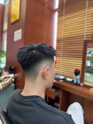 -尼特斯男士发型馆