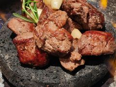 威士忌火焰牛排-俄士厨房(环球港店)
