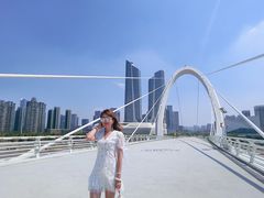 -南京眼步行桥