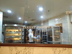 面包甜点陈列柜-WHEAT&BAKER-麥(凯德来福士店)