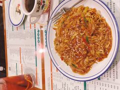 XO酱肥牛炒出前一丁-小龍鳳餐室(番禺路店)