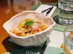 柠檬酸辣无骨凤爪-帕蓝·暹罗料理(曲阳店)