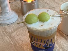 哈密瓜生椰拿铁-玲婧胡同·生日蛋糕·餐厅(嘉里城店)