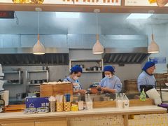 -李与白包子铺(桐梓林店)