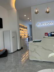 -柒朵科技美肤中心