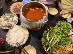 -Cuc Gach Quan Restaurant
