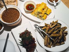 -聚友斋(陶瓷琉璃馆水晶街店)