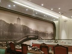 -新白鹿餐厅(滨江银泰店)