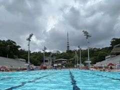 -越秀山游泳场