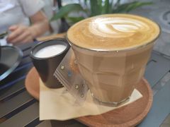 澳白-黑胶星球(华发中城商都店)