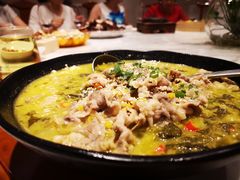 金针菇酸菜肥牛-香山家宴