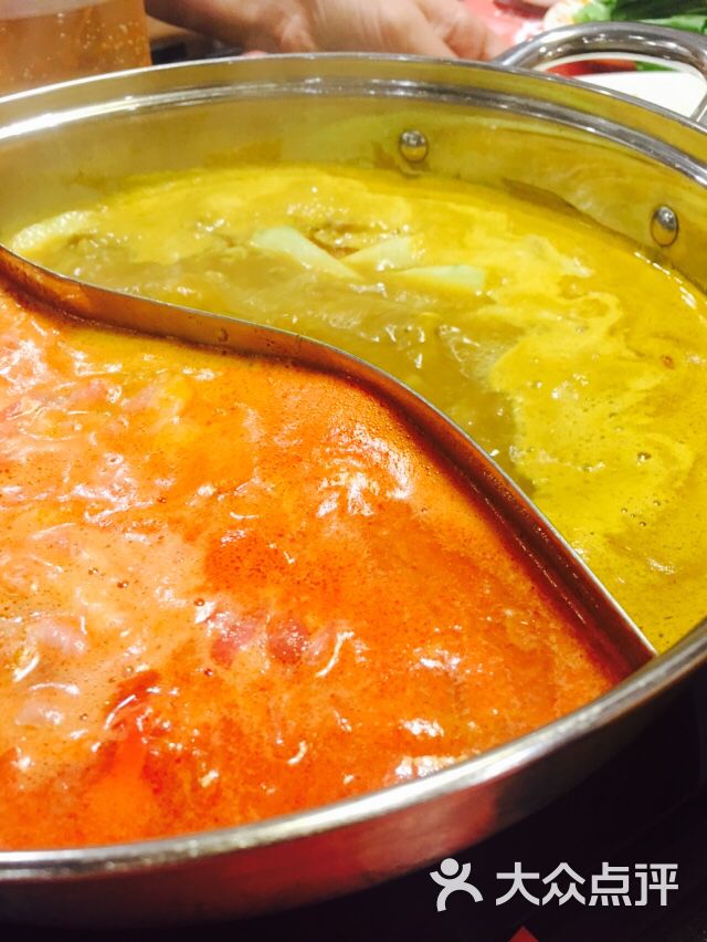 呷哺呷哺(太原中正天街店)锅底图片 - 第1张