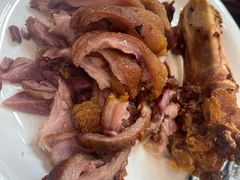 香酥蹄-八张桌子(老店)