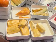 -涨巢·潮玩水疗局