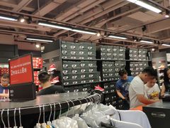 -NIKE上海青浦优选体验店