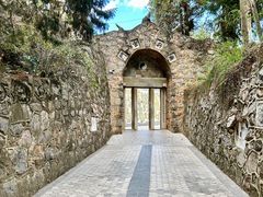 -彩色沙林风景区