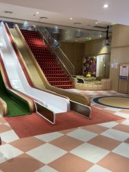 -奈尔宝·儿童乐园·亲子餐厅(前滩店)