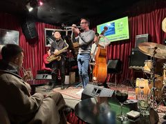 -东岸Cafe 爵士俱乐部