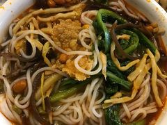 -水平有限螺蛳粉(宏达大厦店)