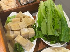 -景明轩•养生酸汤鱼火锅 云贵鲜菌 现舂野果酸汤(王寨小区店)