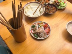 -老方桌烂蹄花川菜馆(九龙坡店)