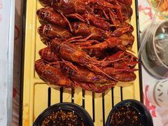 -肥肥虾庄·金牌油焖大虾(汉街SKP店)