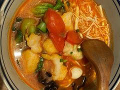 -刀小蛮半只鸡过桥米线(家乐福四元桥店)