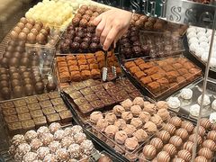 -Laderach 莱德拉(上海环贸iapm店)