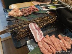 -合易泓烤肉·海肠捞饭(火车站店)