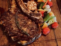 -SISTERS BAR RESTAURANT川意酒馆(嘉善老市H楼店)