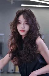 -MONE美发沙龙