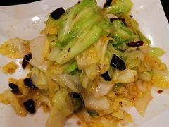 炝炒圆白菜-红京鱼(西坝河店)