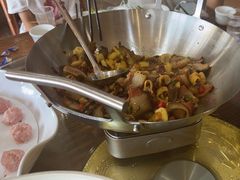 -老唐三下锅 ·张家界地标美食(溪布街店)