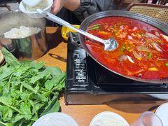 -干老庆贵州留一手烤鱼·地摊火锅(财经大学店)