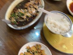 -芦茨金富饭庄·25年老字号·专做稻草鸡