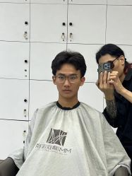 -苏豪路易士·嘉玛发廊