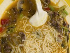 -粉小主·贵州酸汤牛肉粉(南京仙林金鹰店)