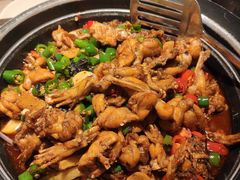 青椒紫苏味-蛙小侠·沸腾砂锅(南山欢乐颂店)