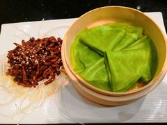 京酱肉丝配现蒸菠菜薄饼-鹿港小镇(霄云店)