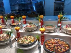 -有红鸡毛店·川菜(建设路店)