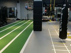 -Freedom Fitness私教健身俱乐部(徐虹北路店)