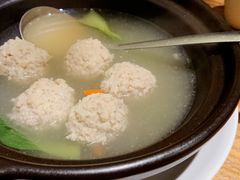 手工淮扬狮子头-茅炒屋龙虾·烧烤·湘菜(新河路店)