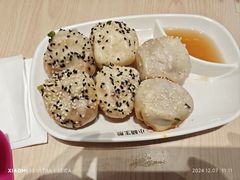 -小杨生煎(金山百联购物中心3楼店)