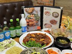 -喇喇排骨火锅·传统韩式脊骨汤(望京西园总店)