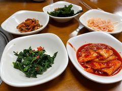 -亲昵春川鸡排(韩国美食街店)