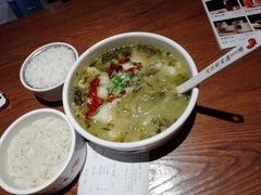 -渝是乎酸菜鱼(龙旗购物中心店)