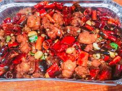 火焰岩烧辣子鸡-隔壁老王·家常云南菜(花巷店)